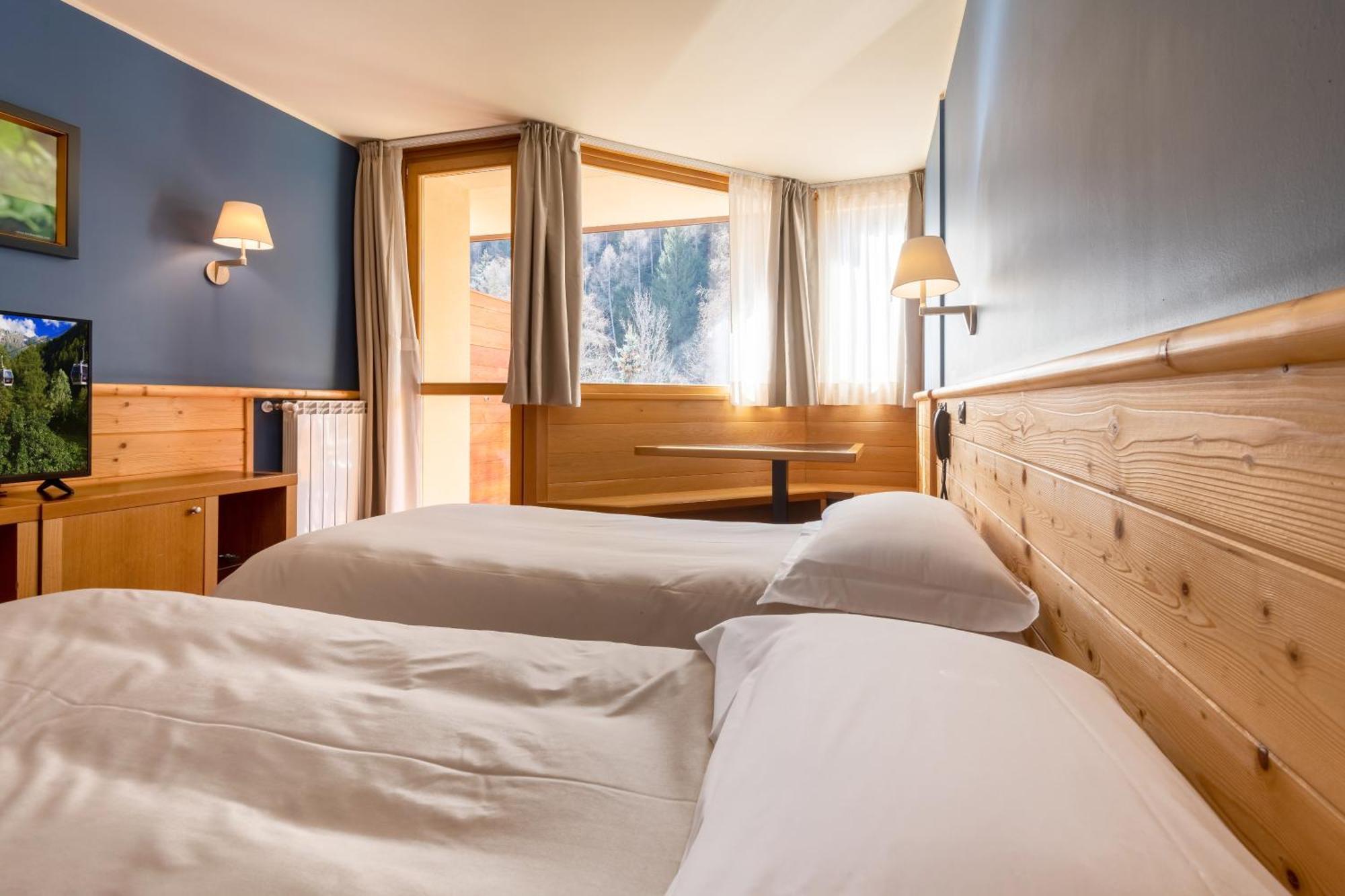 Hotel Garni Pegra Ponte Di Legno Ngoại thất bức ảnh